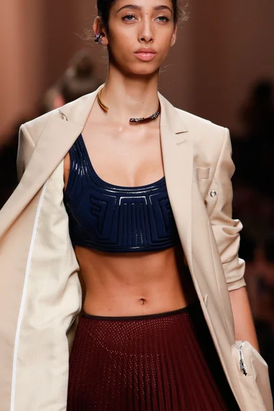 Look 68